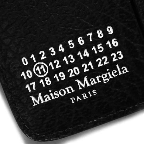超激得人気 メゾンマルジェラ ブラック Sa3ua0001 P4455 T8013 Maison Margiela：ブルークウォッチカンパニー キーケース メンズ レディース ステッチ 人気新作