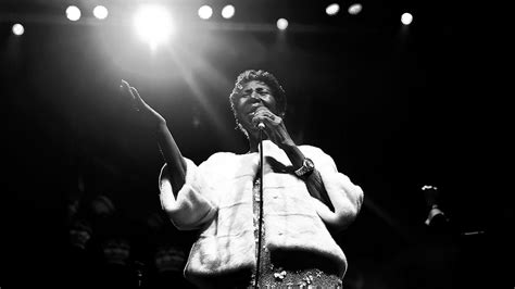 Aretha Franklin Queen Of Soul Dies Aged 76 Music News Live Bbc