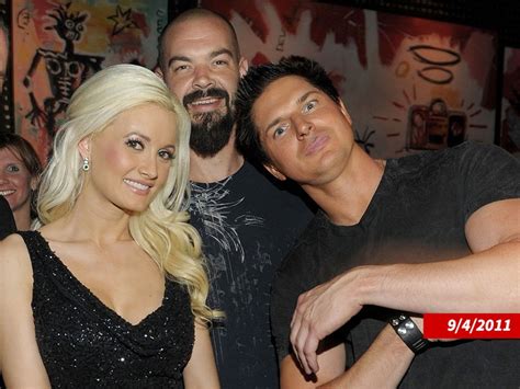 Holly Madison Zak Bagans Break Up After Almost 2 Years Of Dating Hot