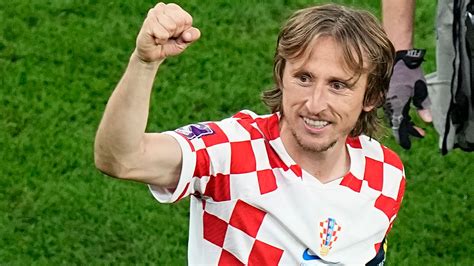 Luka Modrics Masterclass Helps Tireless Croatia Outlast Brazil And