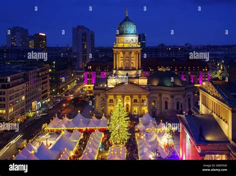 Berlin Weihnachtsmarkt Gendarmenmarkt - Berlin christmas market Stock