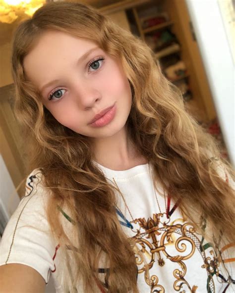 Vera Parkhomenko mum of Sofia on Instagram fridaymood Красивые дети Дети Мир