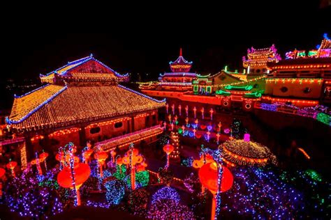 You will visit reclining buddha temple, burmese temple and guardian of the world before head back to your hotel safely. Kek Lok Si temple transforms into fairyland for CNY | New ...
