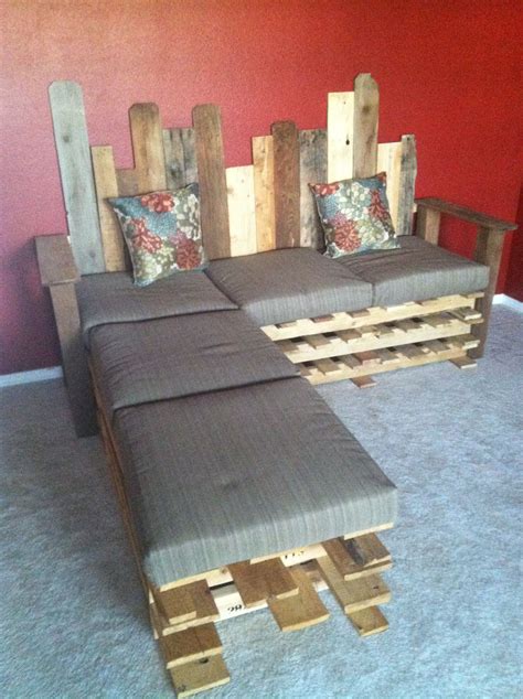 This is the first sofa that i have ever built and have attempted to upholster. DIY pallet couch with chaise lounge | Pallet chaise ...