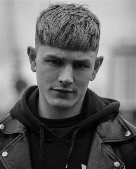 Take a peek at these short and long little boy hairstyles that'll make your youngster look lively. 30 Mushroom Haircuts that You Can Actually Pull Off ...