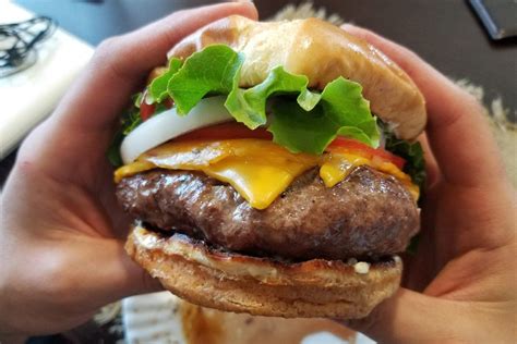The Top 10 Fast Food Cheeseburgers In The Usa Ranked Taste Of Home