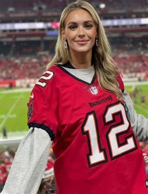 Tom Brady Super Fan And Onlyfans Star Veronika Rajek Goes Full Barbie