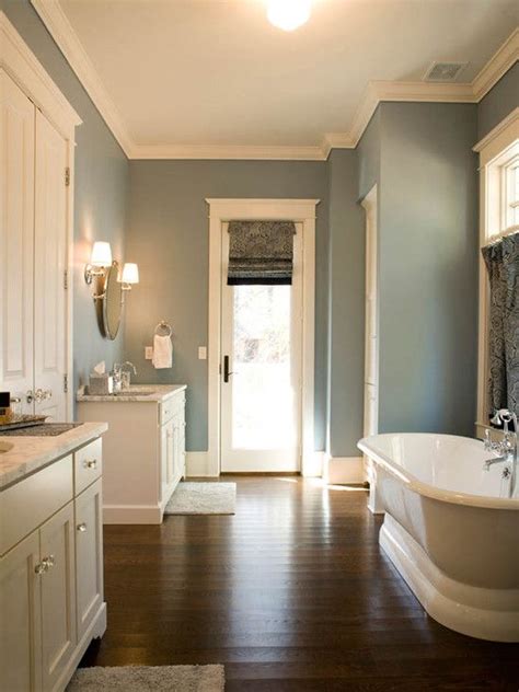 With a few extra precautions, wood floors can perform as well in bathrooms as they do everywhere else. 20 Gorgeous Bathrooms With Wooden Floors