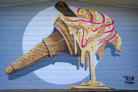 Ice Cream Wall Graffiti Vetrine
