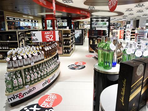 Winston blue super slims duty free. Duty-free airport shopping: Best things to buy cigarettes ...