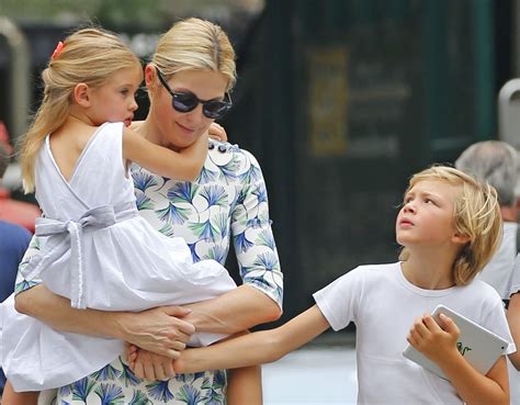 Exclusive Kelly Rutherford Is Over The Moon To Be Reunited With Her