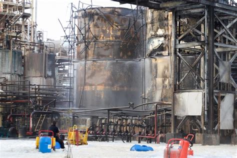 Iran Six Injured After Fire Breaks Out In Bandar Abbas Refinery Oil