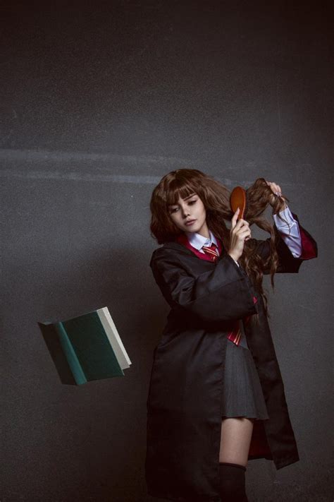 Kalinka Fox Sexiest Hermione Harry Potter Cosplay Leaked 9