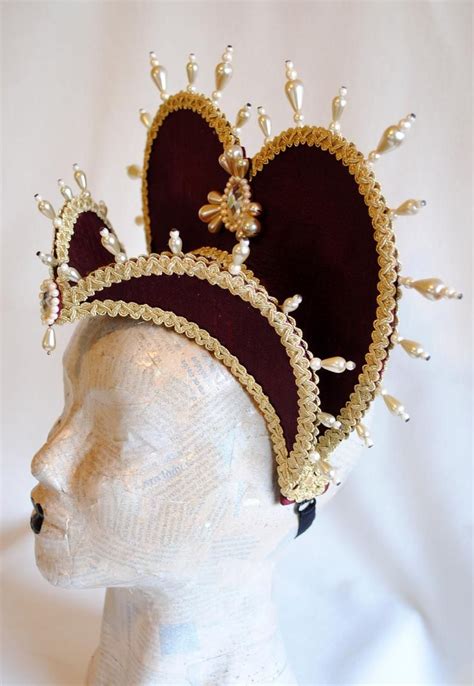 Tudors Headdressroyal Renaissance Headpieceburgundy And Gold Etsy In
