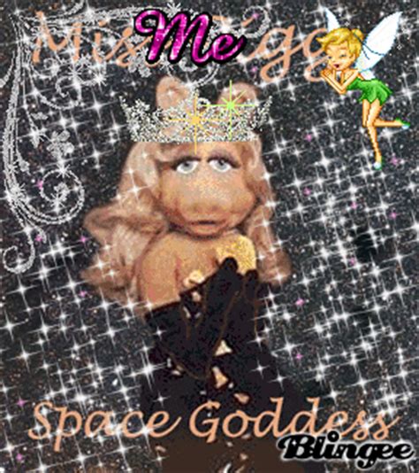 Miss Piggy Space Goddess Picture Blingee Com