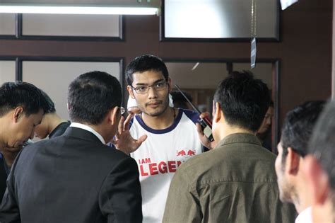 ซูม กระเป๋า 'ออยลดา' พร้อมเทคนิคเลือกเจ๋งๆ lifestyle. "สารวัตรหมาบ้า" ผลงานกำกับเรื่องแรก "คุณชายอดัม"