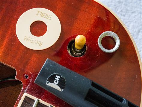 Diy Workshop How To Rewire A Les Paul All Things Guitar
