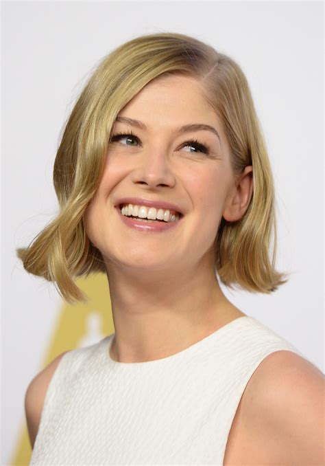Rosamund Pike To Lead Amazons Wheel Of Time Series