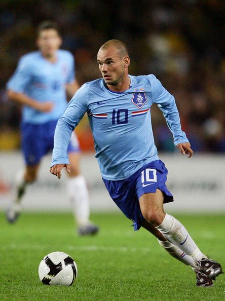 Wesley sneijder retires a legend. The Best Footballers: Wesley Sneijder plays as attacking ...