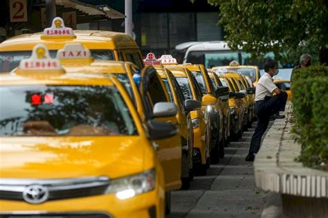 Jun 09, 2021 · 勞保局不會主動以電話或簡訊要求民眾退回紓困生活補貼款項，請民眾務必提高警覺，切勿輕易上當 自營作業者補貼別搶今天 勞保局：7/5前登錄都有效 - 新聞 - Rti 中央廣播電臺