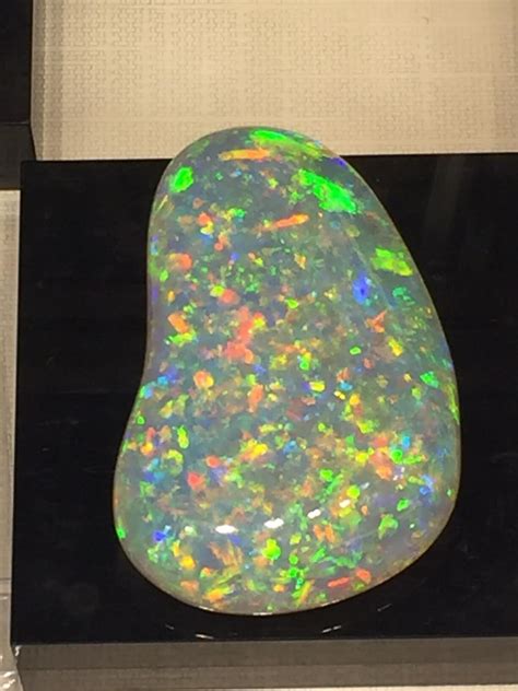 October Birthstone Opal Facts And Lore One Hundred East Fine Jewelry
