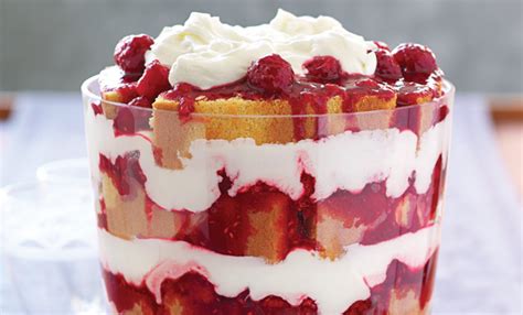 See more ideas about paula deen recipes, paula deen, recipes. Paula Deen Cuts the Fat, 250 Favorite Recipes All Lightened Up, Exclusive: Christmas Trifle