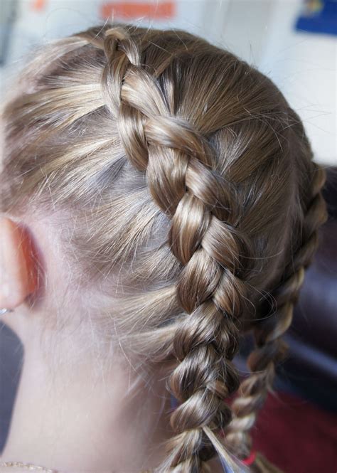 Inside Out Double French Braid Peinados