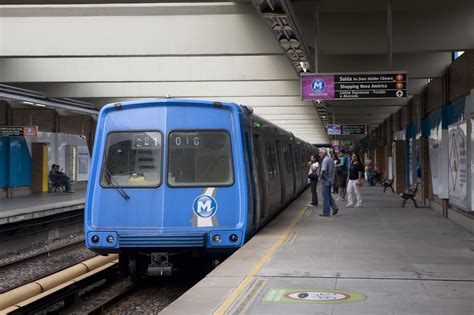 Metro rio has 2 lines with a total of 35 stations. Linha 3 do Metrô Rio segue indefinida - Via Trolebus