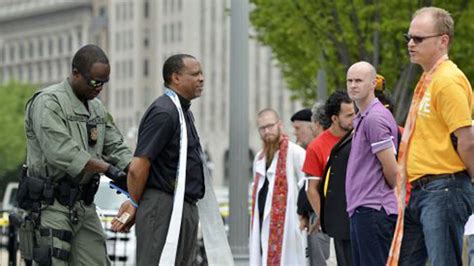 more than 100 religious and immigration activists arrested at white house august 1 2014