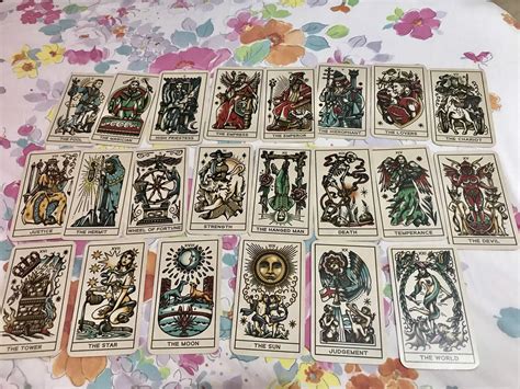 How Beautiful Is My Tarot Deck Zoom In For Details Tarot