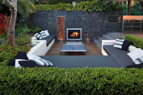 15 Outdoor Seating Areas And Fire Pits Built For Entertaining