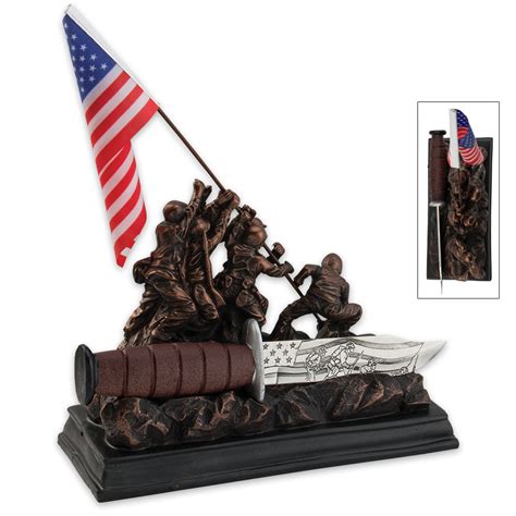 Iwo Jima Bowie With Memorial Sculpture Display Knives