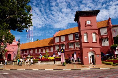 Melaka diasaskan oleh parameswara, seorang hindu putera dari kerajaan sriwijaya di sumatra pada tahun 1403. Struktur Beberapa Bangunan Dan Binaan Bersejarah Di ...