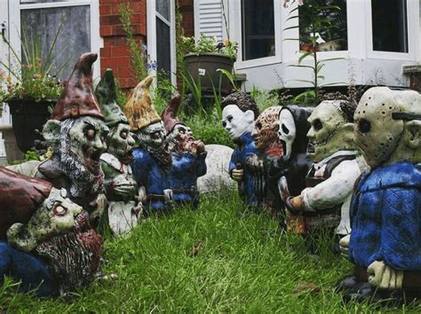 Horror Movie Garden Gnomes Killer Tubby Tiger Gifts