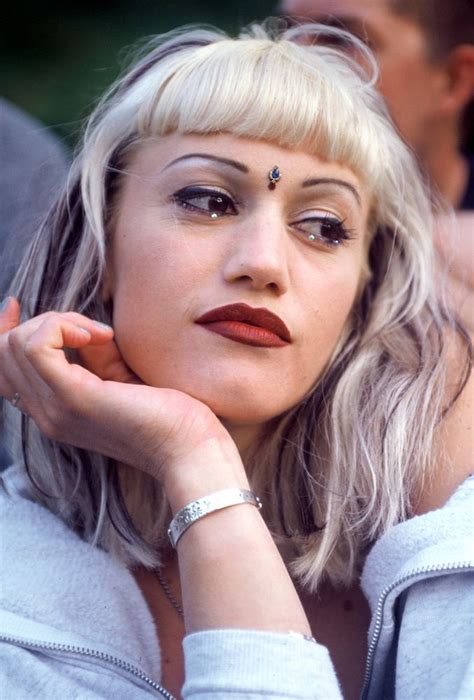 Gwen Stefani Divorce Gwen Stefani 90s Hairstyles 90s Grunge Hair