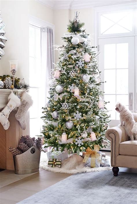 10 White Christmas Trees Ideas