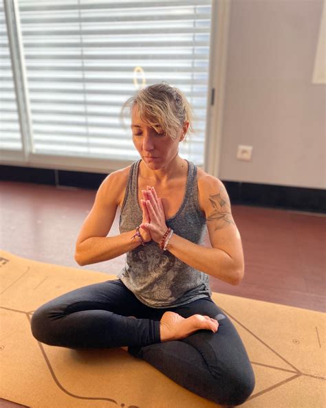 Yoga Vinyasa à OASIS GYM Bourg-en-Bresse. Ouvert 7j /7