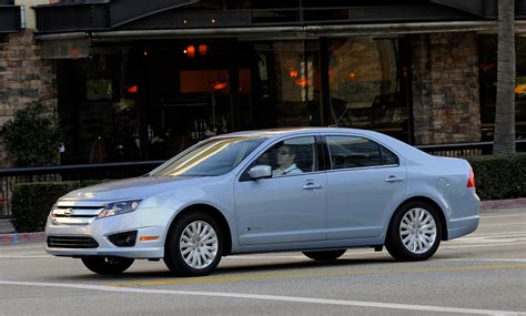 2010 Ford Fusion Hybrid Ride And Drive Review