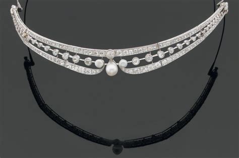 Small Tiara C1910 Articulated Openwork Set With Threes Lines Of