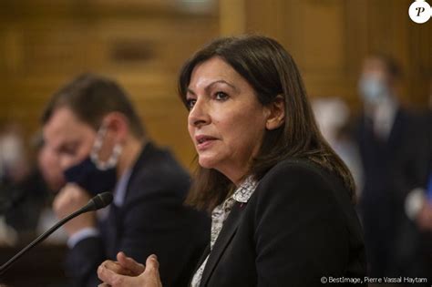 Heureux que la ville de @paris soutienne la 14e édition des @parfumsdelisboa, du 11 juin au 11 octobre 2021. Anne Hidalgo : Dépression et exaspération, son fils Arthur ...