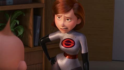 The Incredibles 2 Clip Shows Elastigirl Isnt Happy With Her New Suit