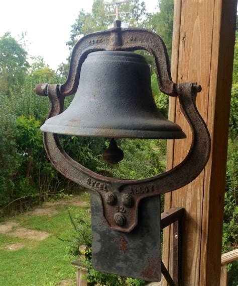 This Is A Very Rare 62 Antique Cast Iron Schoolchurchdinner Bell