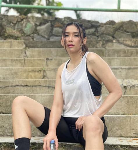 Profil Dan Biodata Yolla Yuliana Atlet Timnas Bola Voli Putri Yang Dipuji Media Vietnam Karena