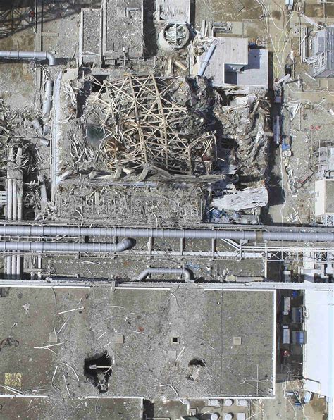 After an earthquake and tsunami rocked japan in 2011, the fukushima daiichi nuclear plant quickly became a disaster of its own. Fukushima: High Resolution Photos Prove (MOX) Reactor No ...