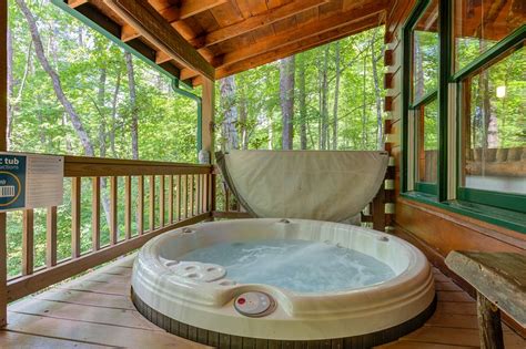 Dog Friendly Cabin With A Private Hot Tub Fenced Yard And A Peaceful