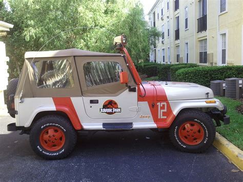 How To Make Your Own Jurassic Park Jeep