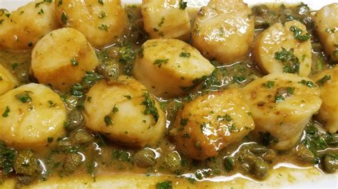 Add scallops and simmer 3 minutes for small scallops. Halibut or Scallops with Lemon Caper Sauce | Maria Faires ...