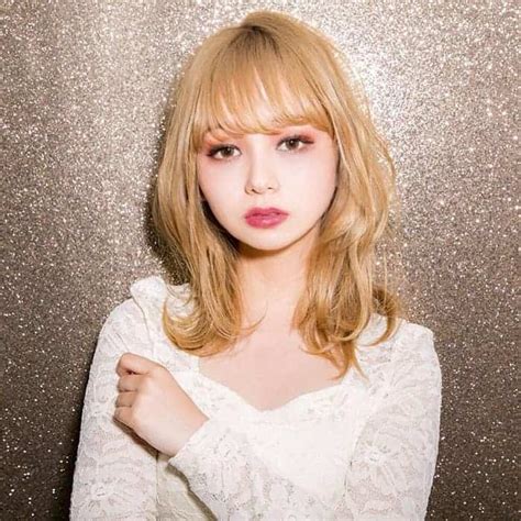 We did not find results for: 10 Inspirasi Gaya Rambut untuk Wanita dengan Wajah Bulat ...