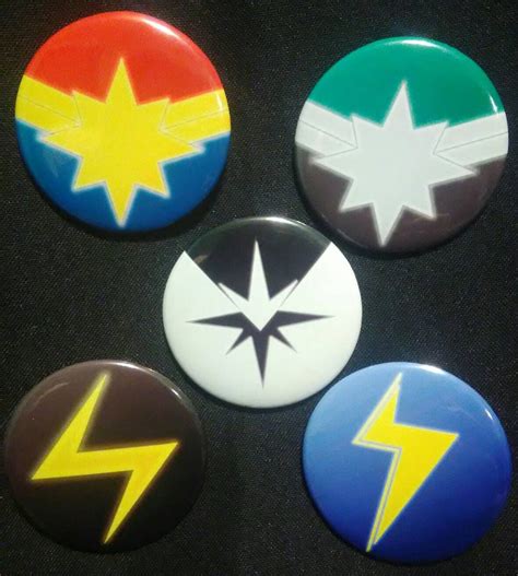 Marvel Set Set Of 5 Buttons Pinback 225 Inches Wings Art Muralist