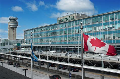 Internationaler Flughafen Montreals Redaktionelles Bild - Bild von nord ...